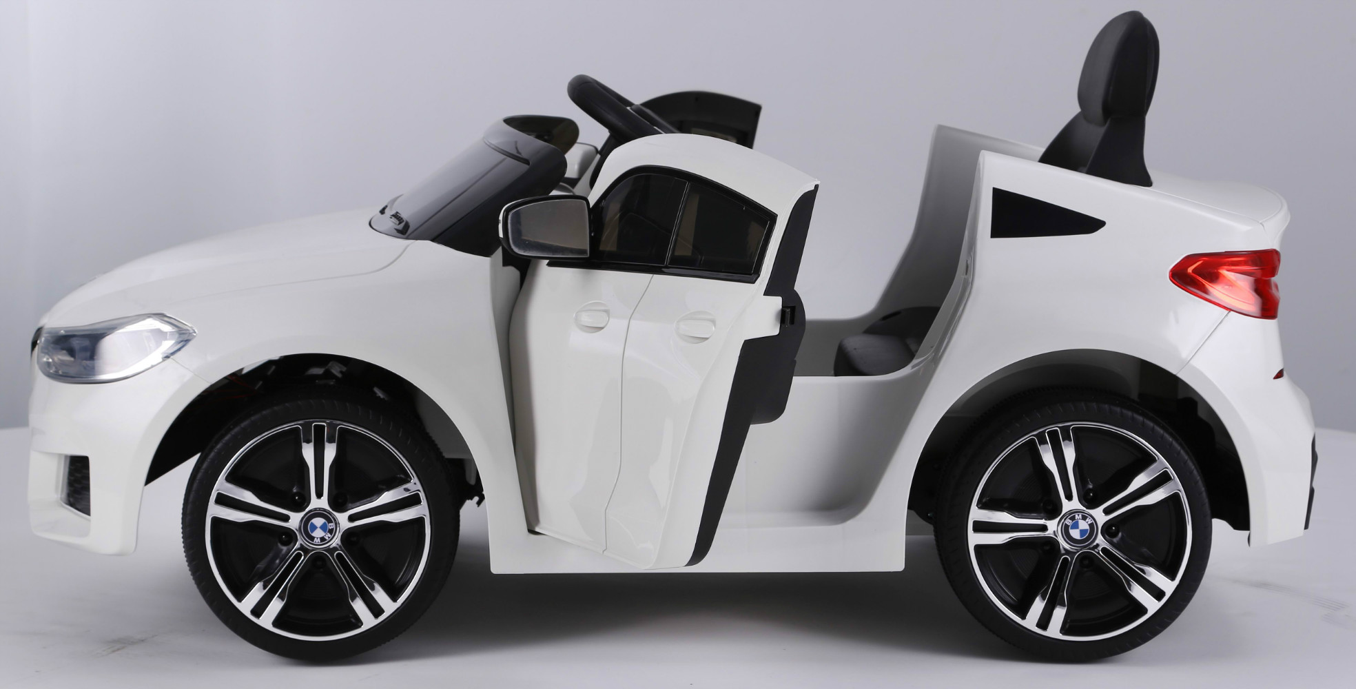Licensed by bmw